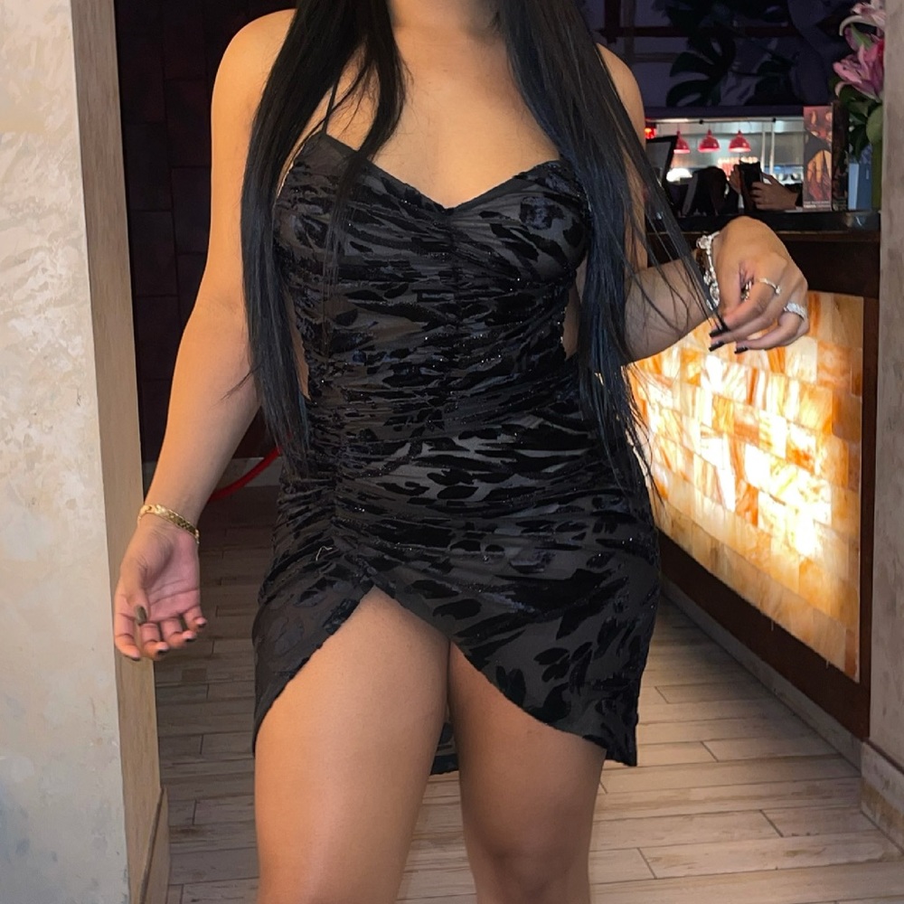 Black mini velvet dress